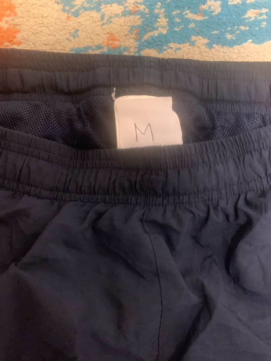 Reebok Hosen:  Reebok Trackpants, Size M  – Gebraucht aus Münchenstein von Alpinevintage 1