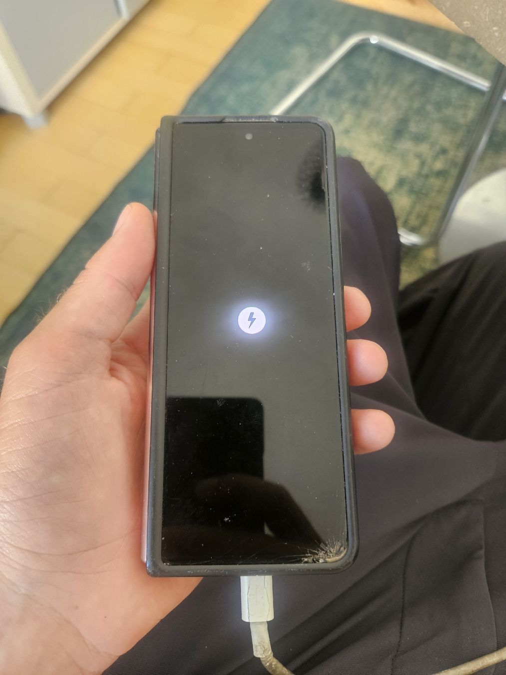 Samsung Handys / Smartphones: Z Fold 3, 512 Gb, defekt – Defekt aus Basel von Psydi 3