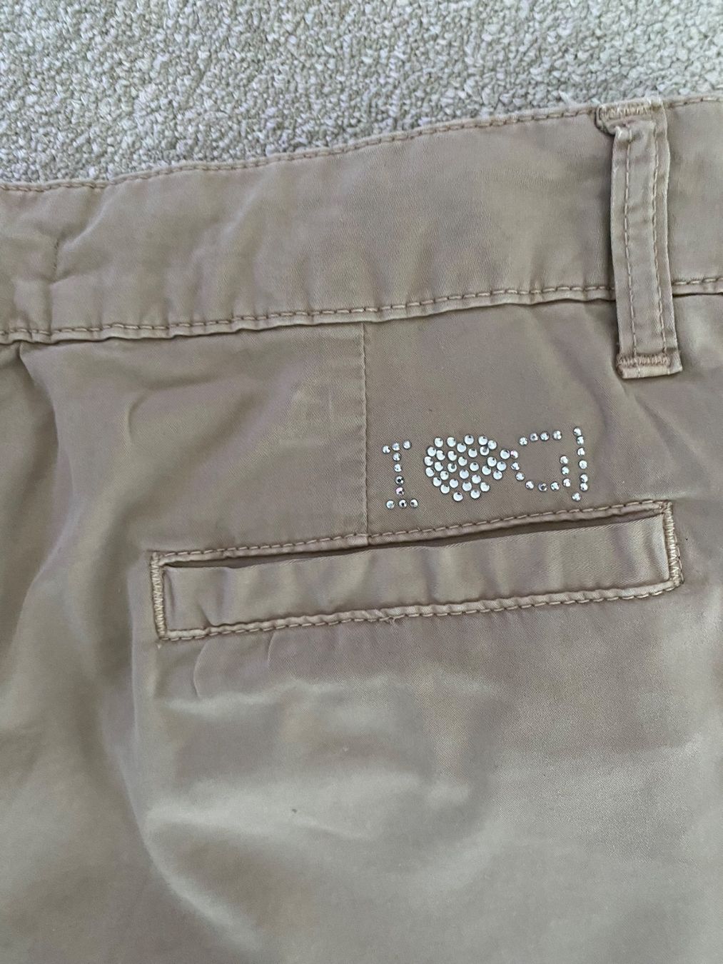 Pantaloni: Pantaloni corti donna – Usato da Novazzano venduto da ige_cwq5 4