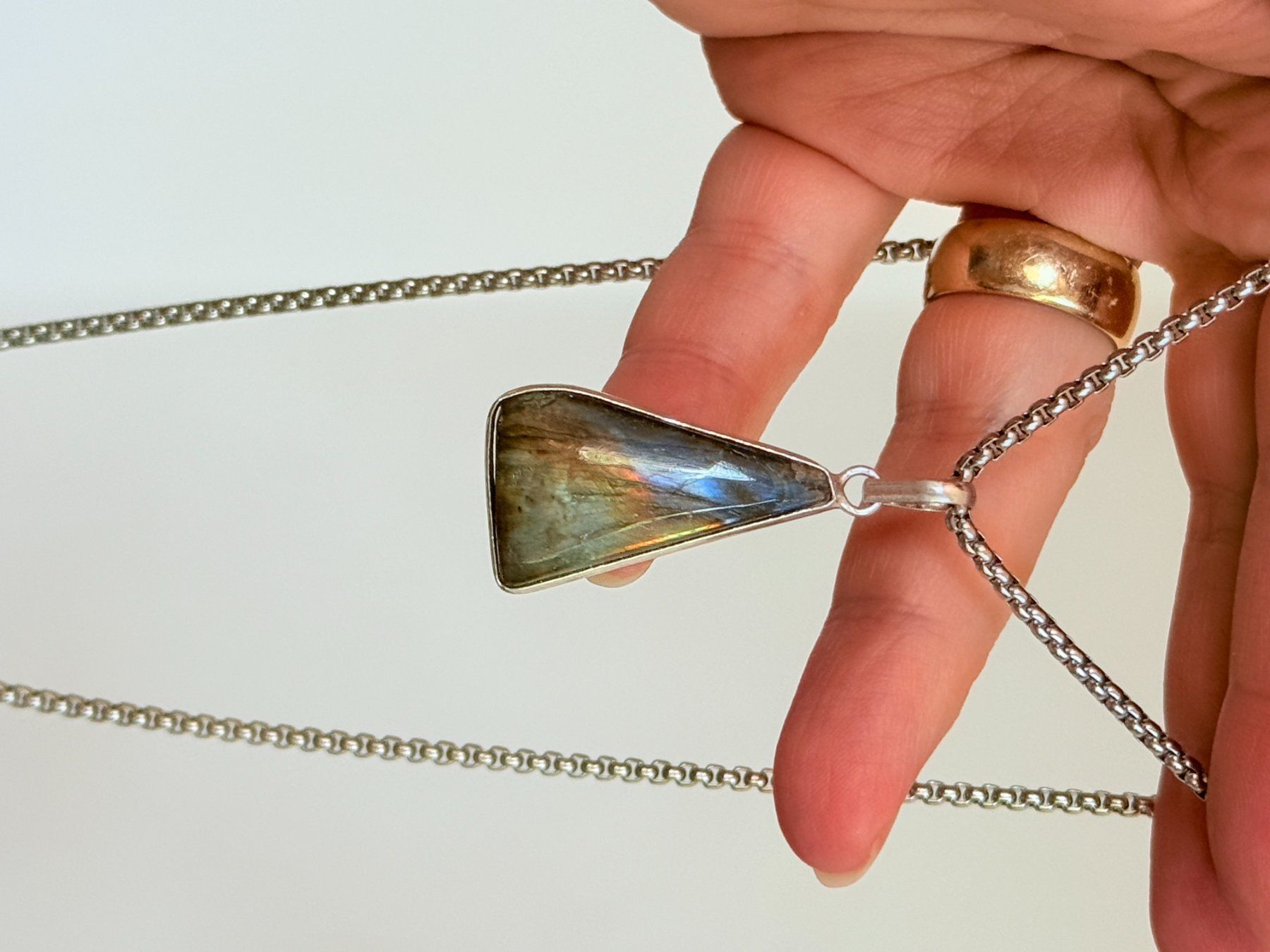 Colliers: Collier avec Labradorite – Neuf avec emballage d'origine à Genève par AWWA 5