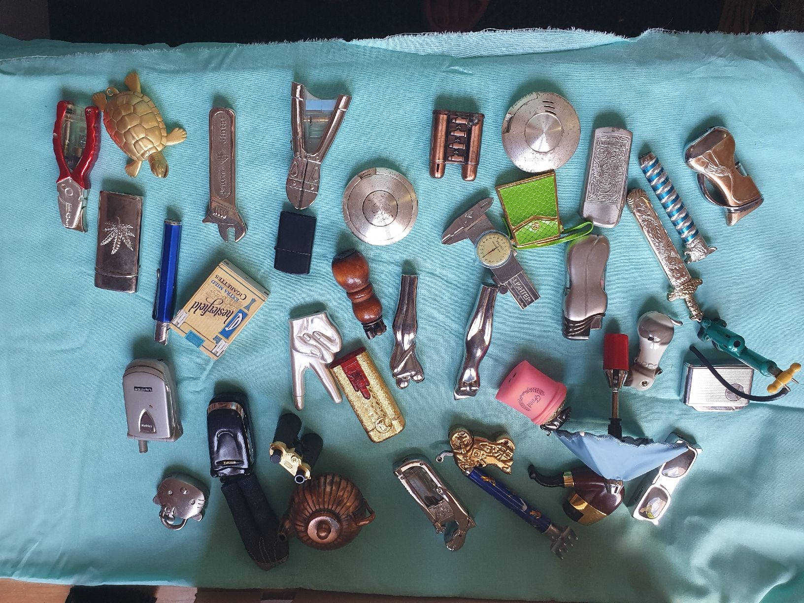 Accendini: Feuerzeugsammlung – Usato da Eggerberg venduto da wellros