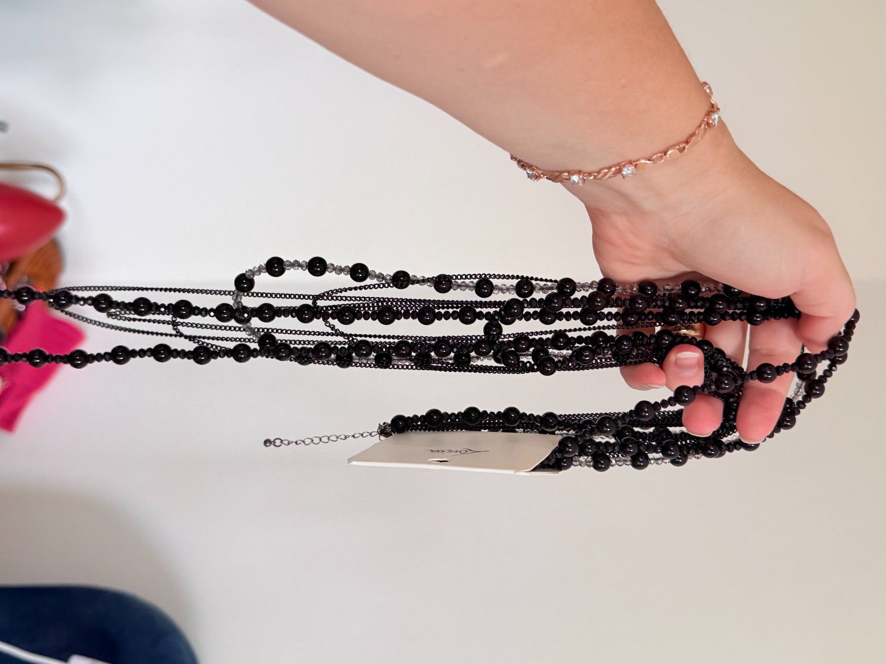 Catenine: Collier multi-rangs noir perles et chaînes Lovisa – Nuovo e nell'imballaggio originale da Genève venduto da AGBERG 7