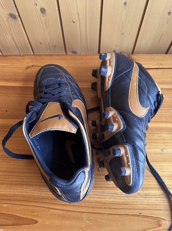 Herrenschuhe: Fussballschuhe Nike – Gebraucht aus Schinznach Dorf von HaRibOo_xD 2