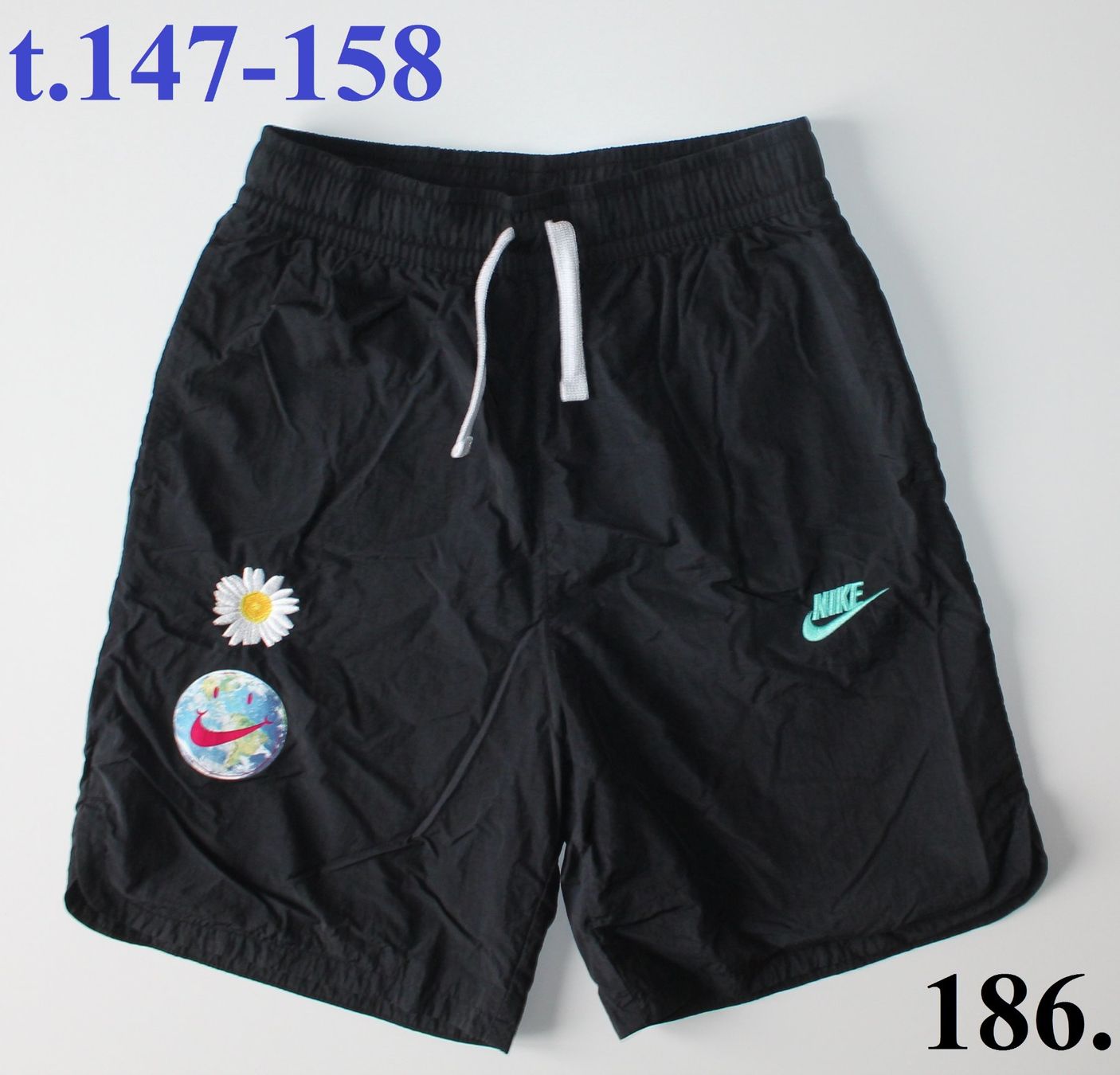 Nike Pantaloni: Short Nike t. 147 - 158 – Usato da Peseux venduto da Gilloss 3