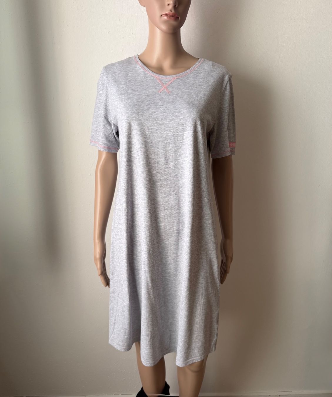 Negligees & Pigiami: MEY Kurzarm Nachthemd 🩶 – Usato da Zürich venduto da ClosetQueen
