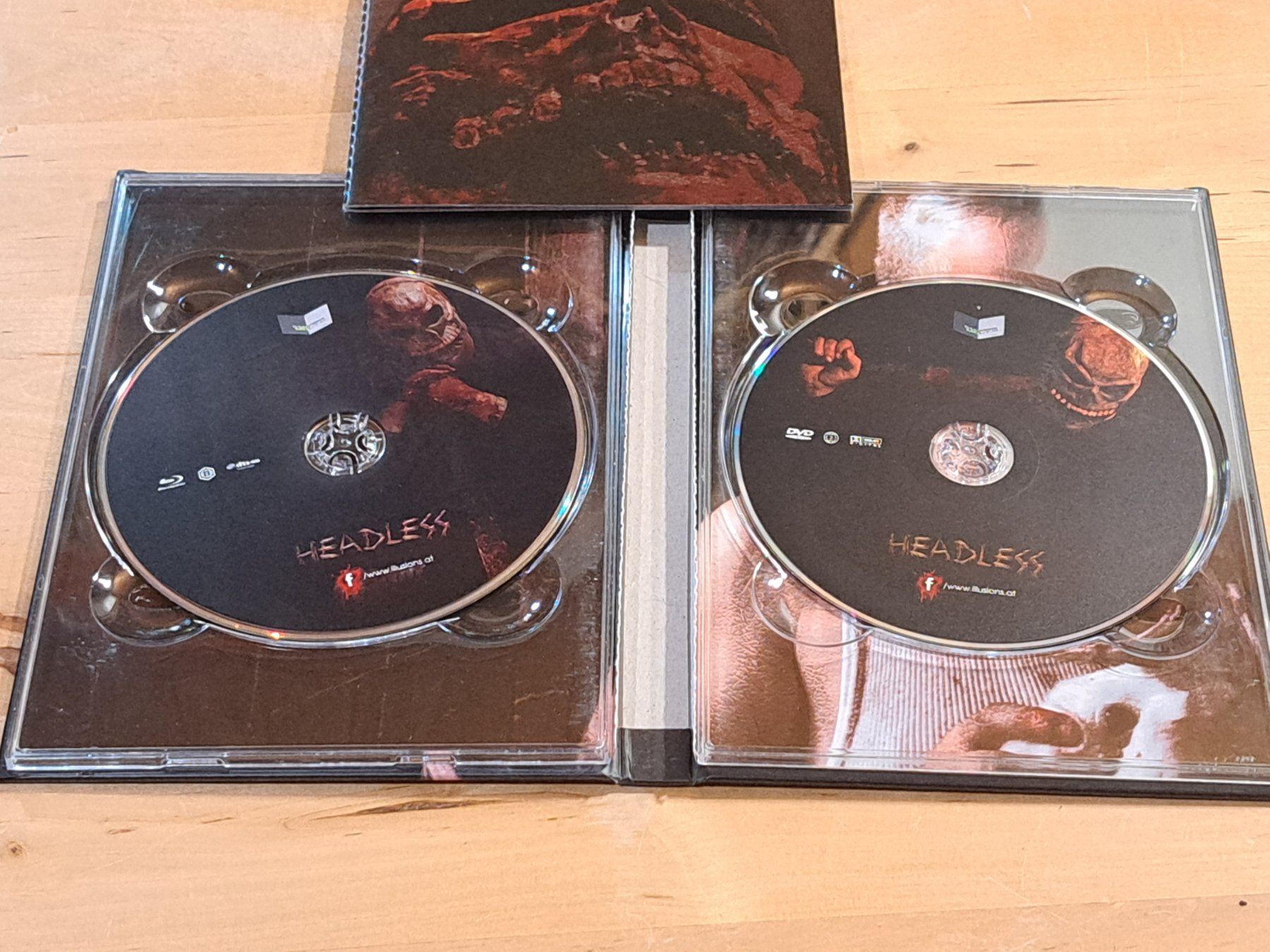 Tutti i DVDs: Mediabook Headless mit Blu-ray und DVD – Nuovo (secondo la descrizione) da Unterseen venduto da Kanica 5