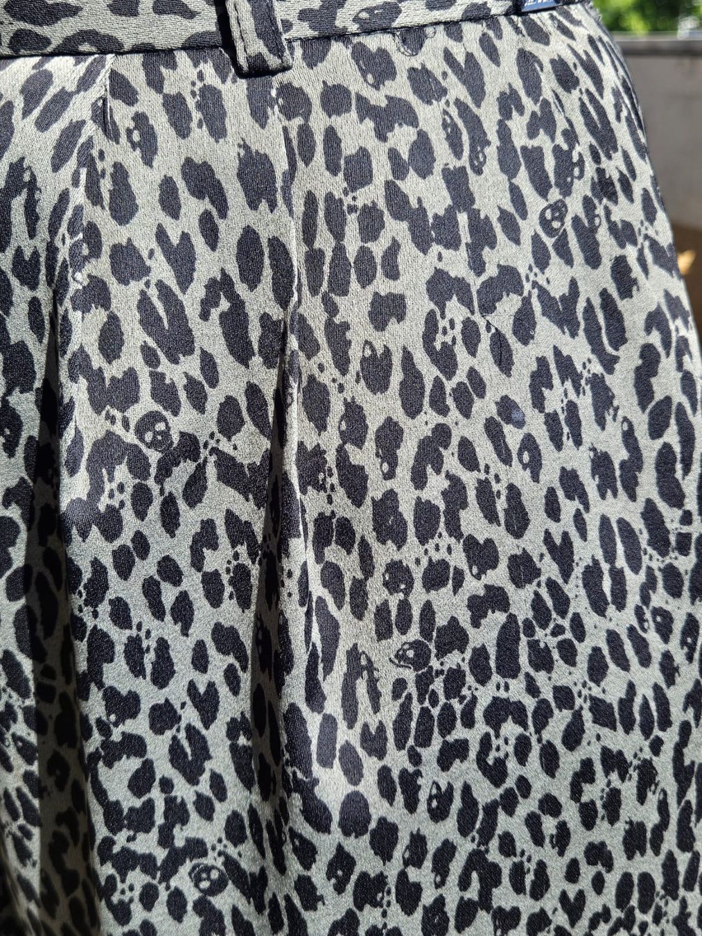 IKKS Pantaloni: Pantalon imprimé animal – Usato da Genève venduto da celima48 3