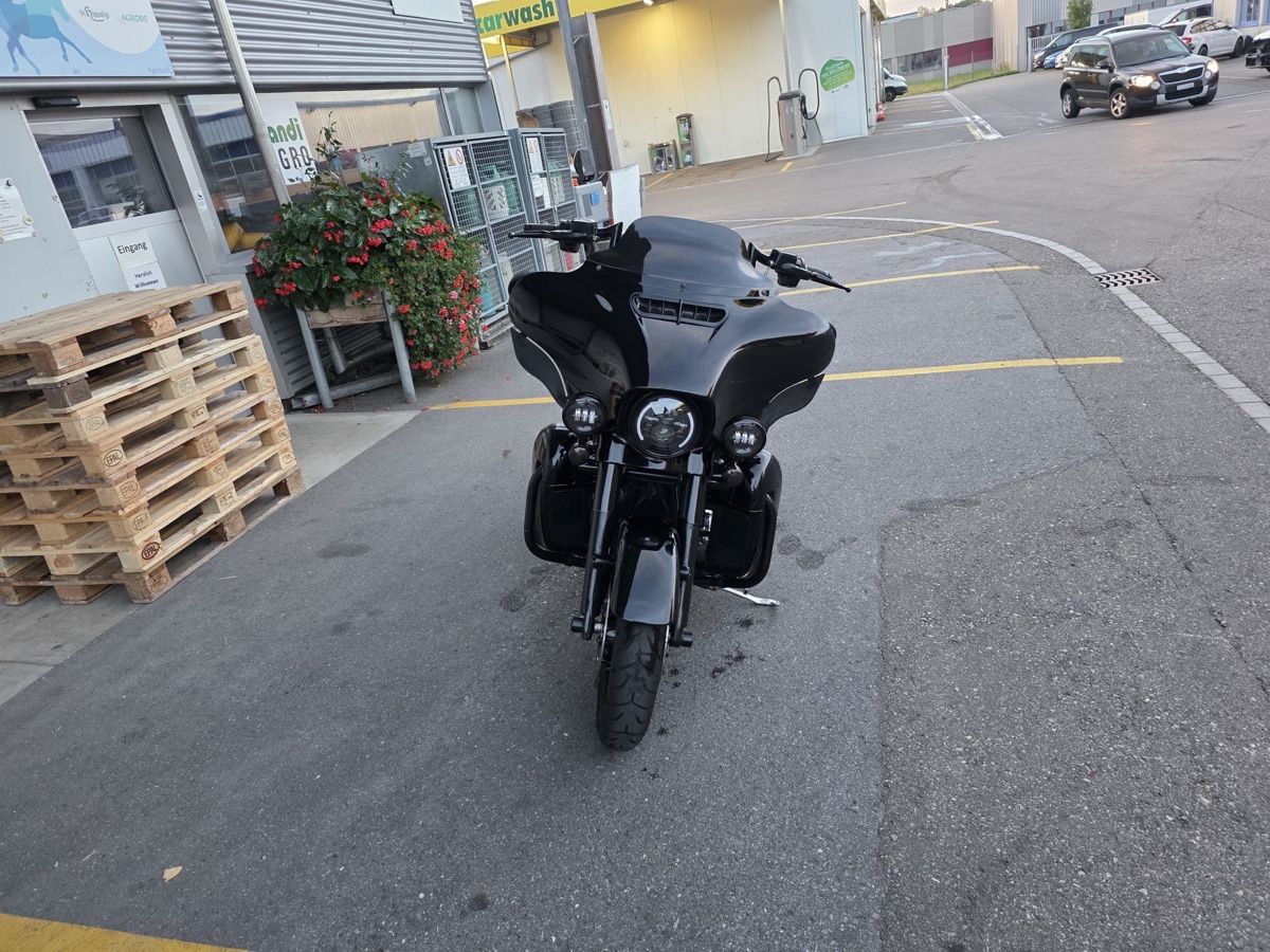 Harley-Davidson Touring: Harley-Davidson Electra Glide – Gebraucht aus Matzingen von I_ni 1