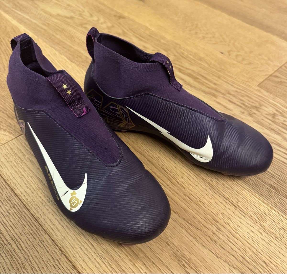 Scarpe da uomo: Nockenschuhe Gr.36 – Usato da Stansstad venduto da dug_8drx