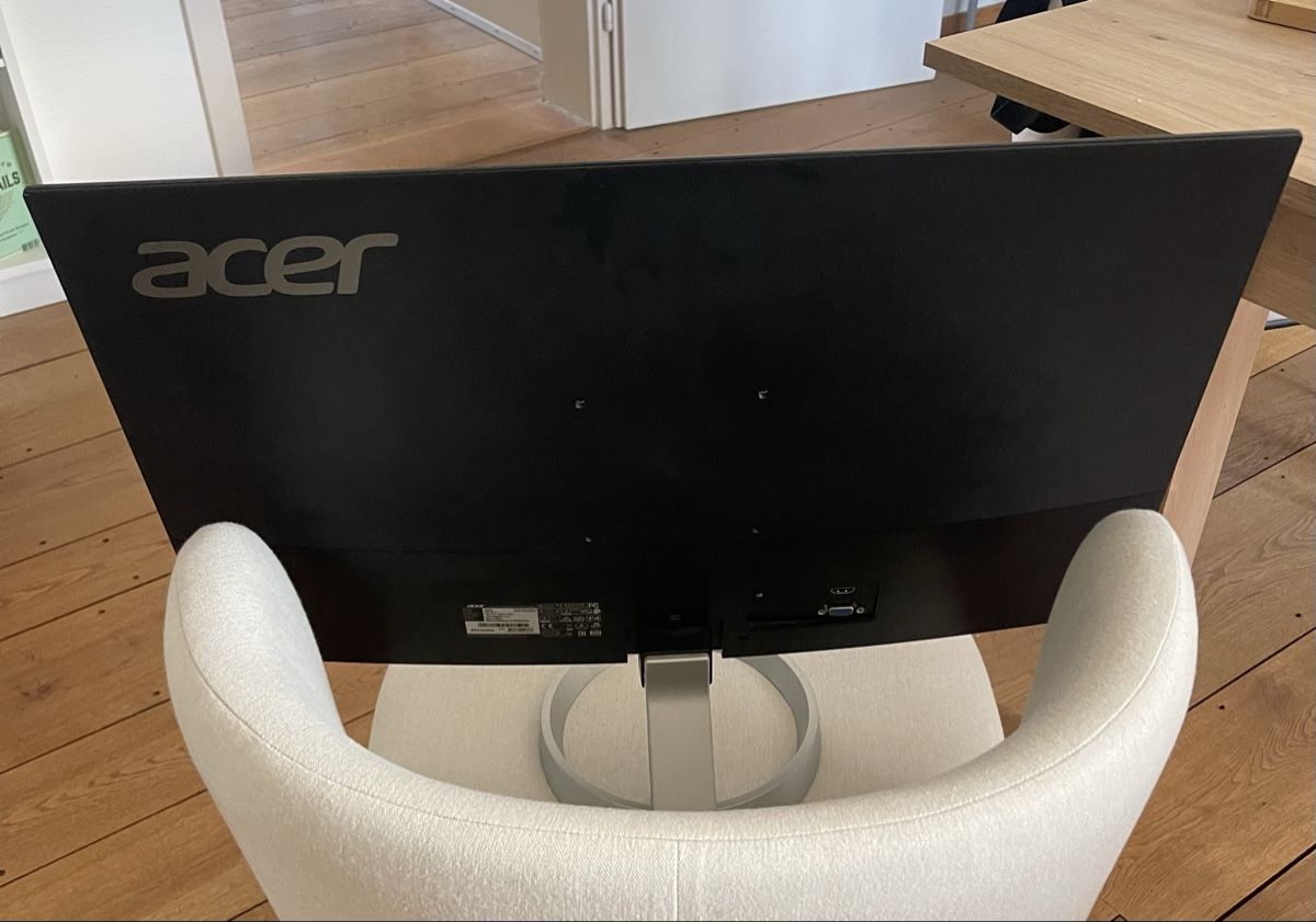 Acer Monitore: Acer Bildschirm – Defekt aus Oberkirch LU von zih_76qm 2
