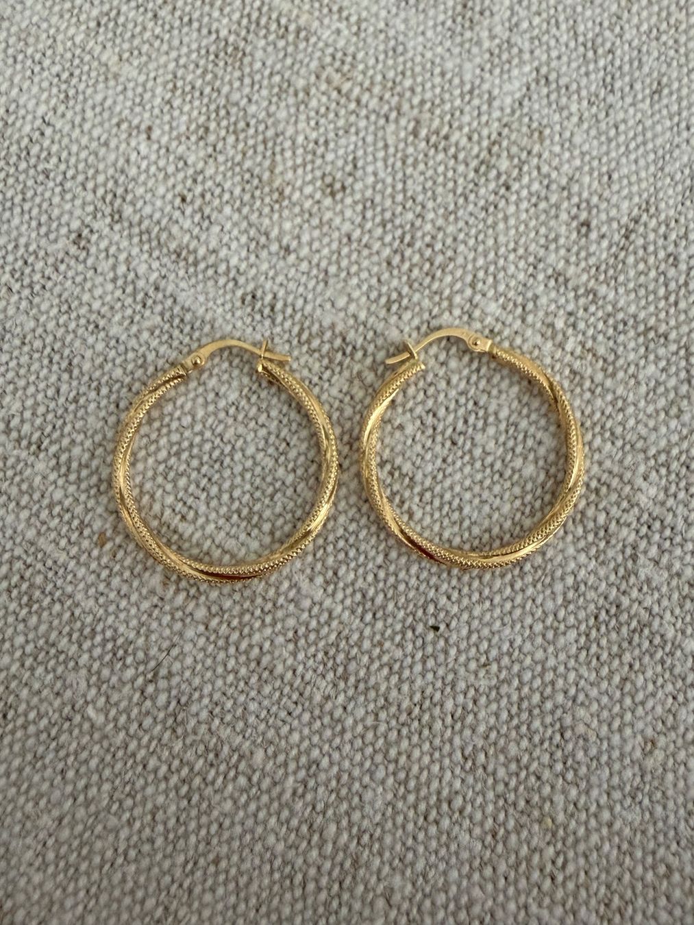 Boucles d'oreille: 750 Yellow Gold Loop Earrings – Neuf (Voir description) à St.Josefen par lop_lh8d 1