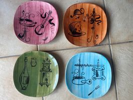Lot de 4 assiettes avec décor pour la fondue