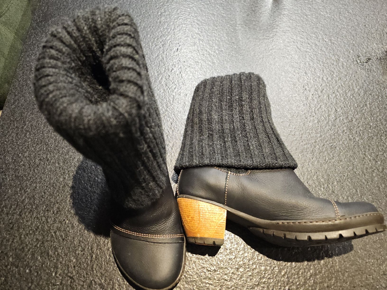 Art Scarpe da donna: Bottines Art noires taille 37 – Usato da Veytaux venduto da Muchmuche
