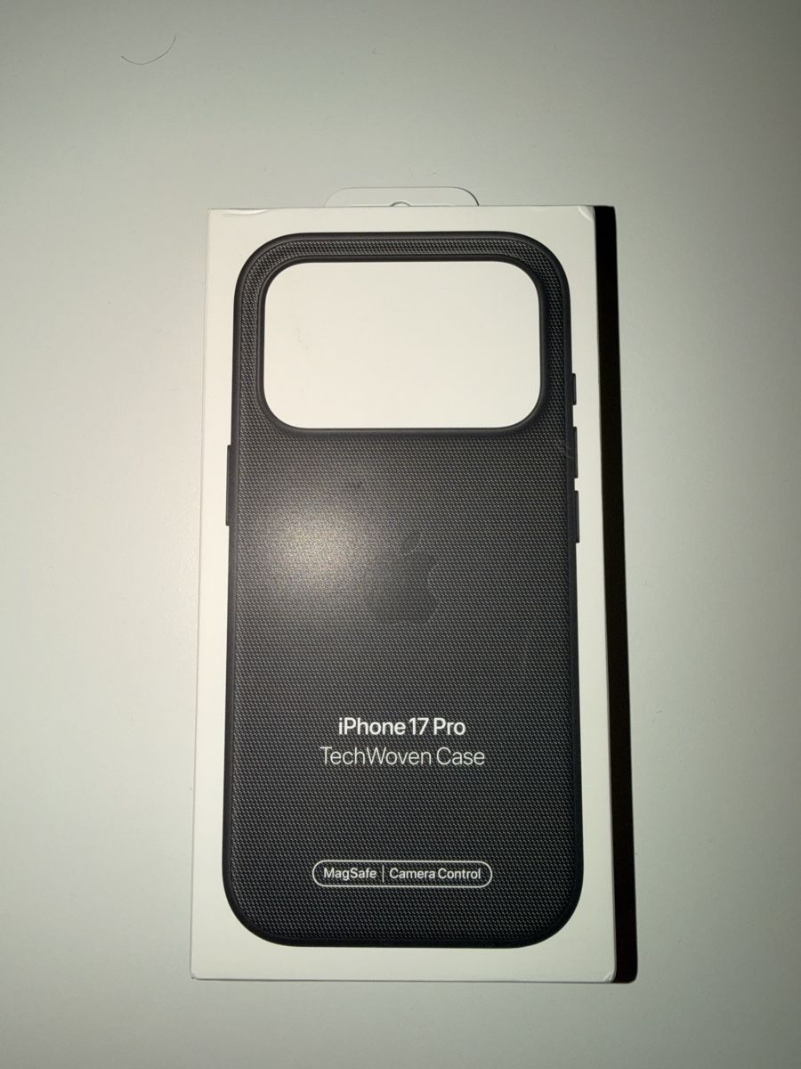 Apple Cover & Protezioni schermo: Apple iPhone 17 Pro Techwoven Case black – Nuovo e nell'imballaggio originale da Seedorf BE venduto da TSCJ