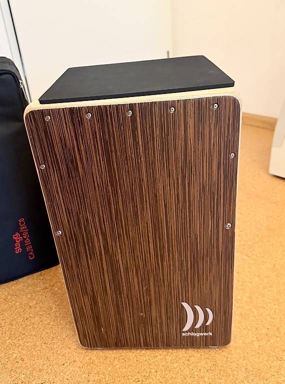 Strumenti musicali: Cajon Schlagwerk 2inOne Deluxe  – Usato da Möhlin venduto da Fusel7 2