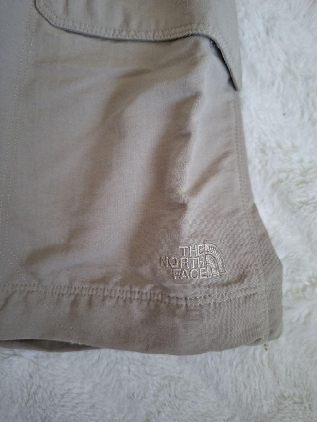 North Face Pantaloni: Pantalon transformable The North Face, Taille S, Beige  – Usato da Renens VD venduto da ser_j2fn 2
