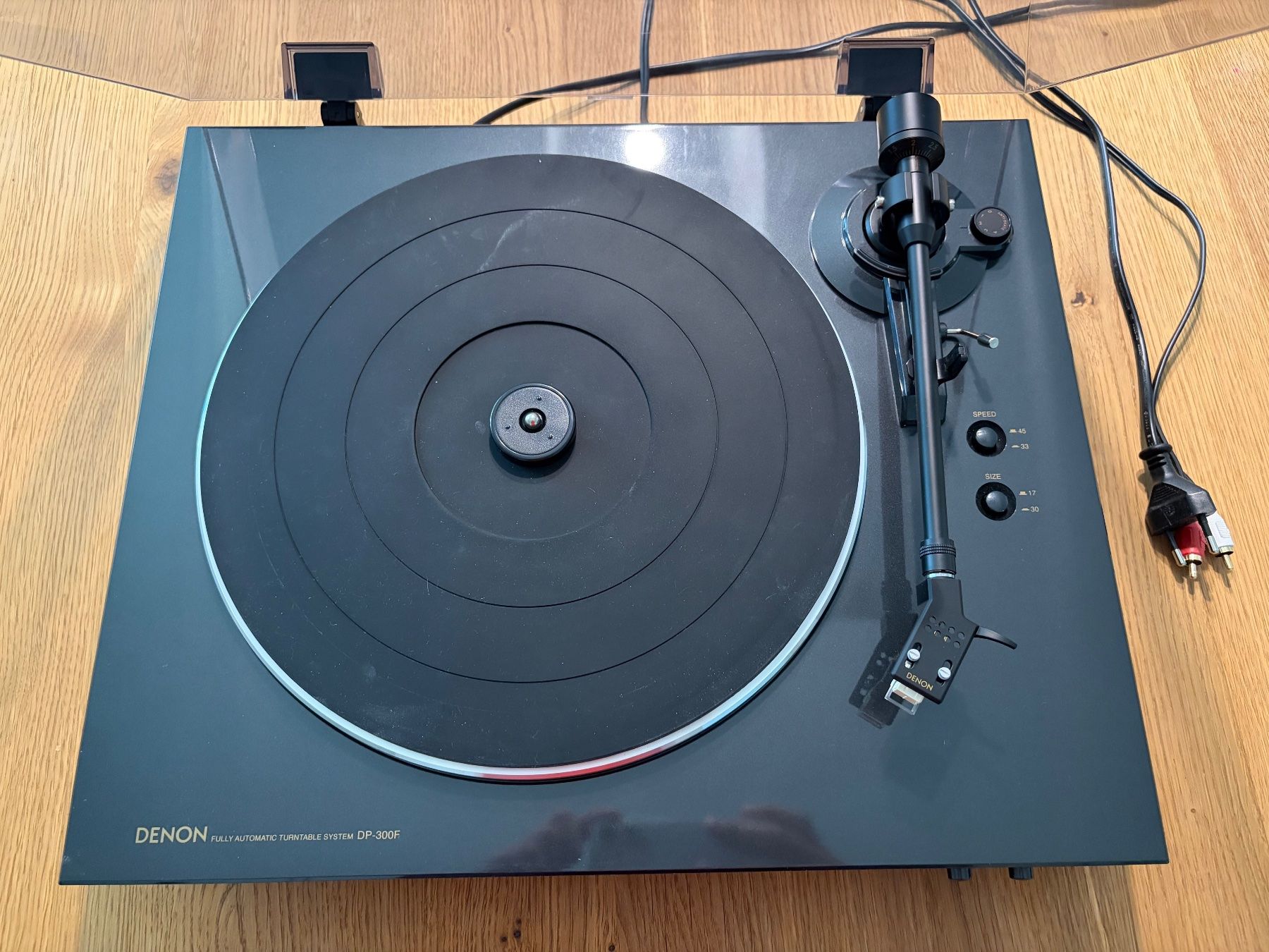 Denon Plattenspieler: Denon DP-300F Plattenspieler – Gebraucht aus Inwil von Tom32