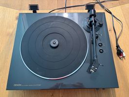 Denon DP-300F Plattenspieler