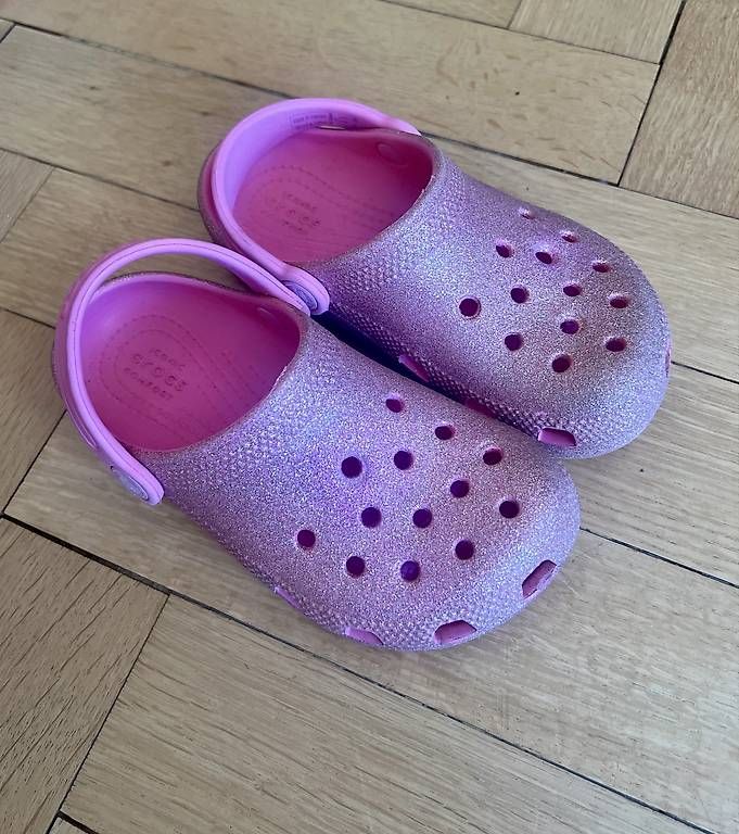 Chaussures hommes: Crocs c11 – D'occasion à Bern par janananani