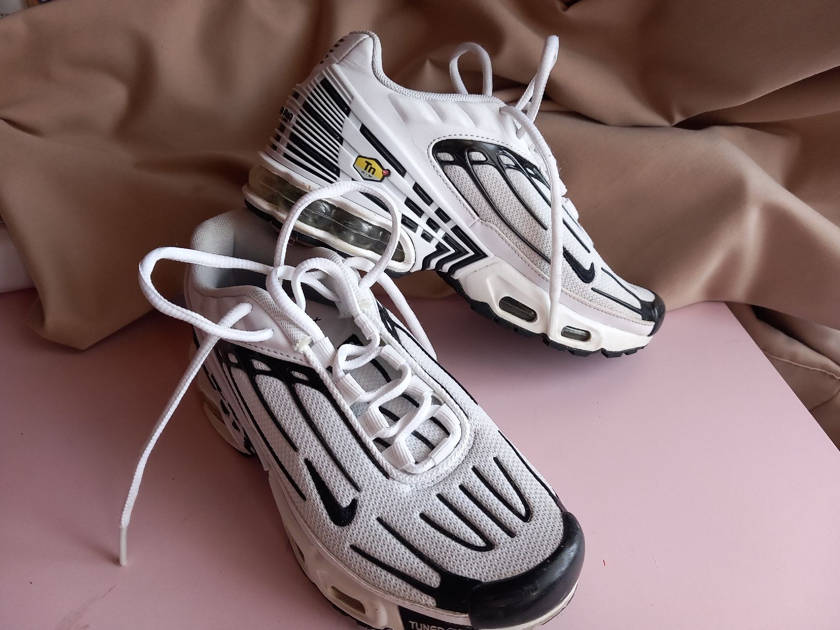 Scarpe da uomo: Nike Air Max Plus TN Turnschuhe Weiss Gr 36 – Usato da Sonnental venduto da OlgaB83