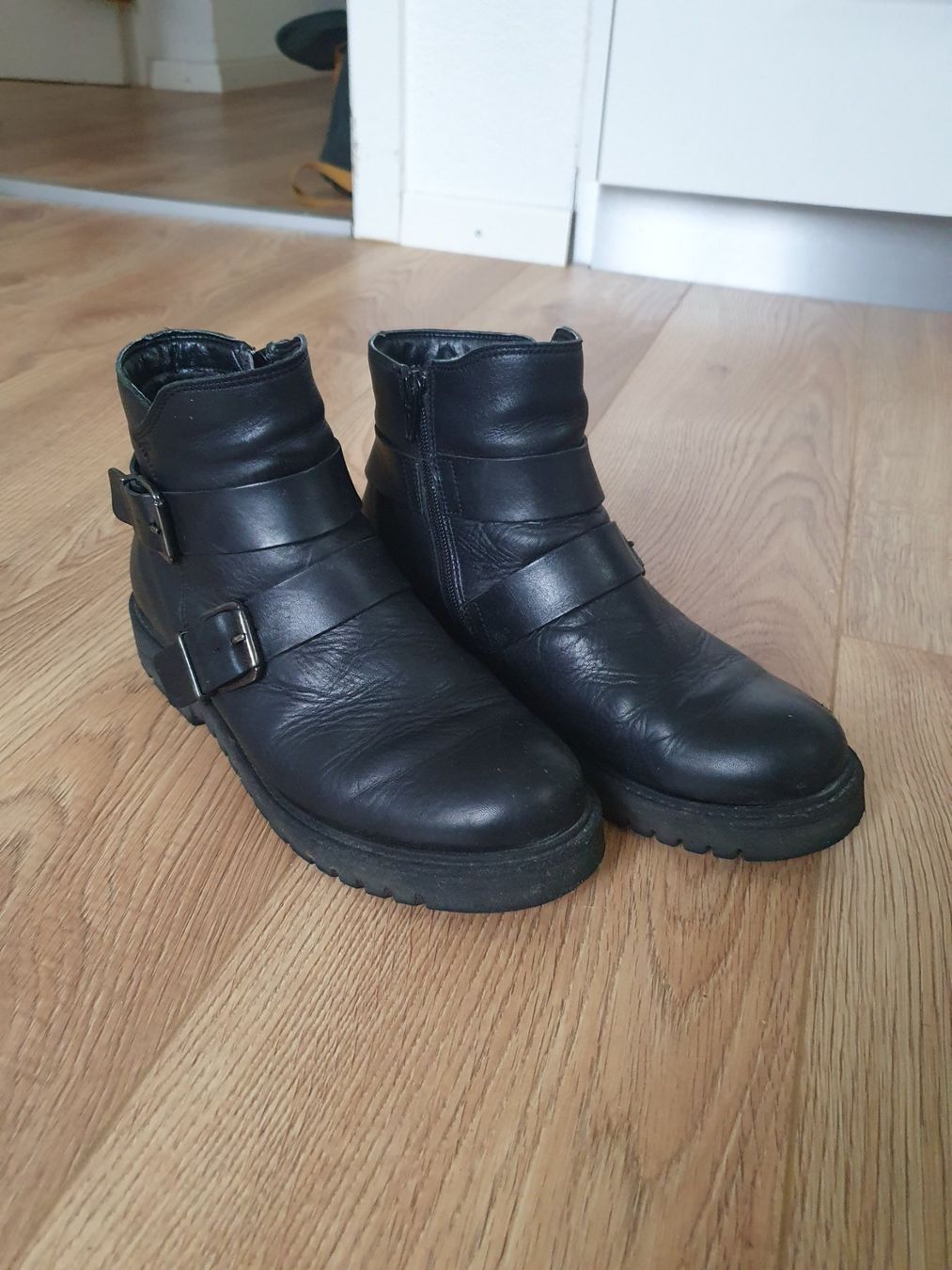 Chaussures femmes: Biker Stiefel – D'occasion à Breitenbach par sabrinaa95