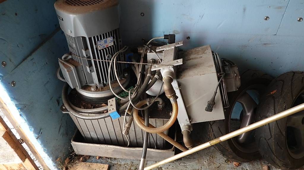 Tutte le macchine: Pompe hydraulique haute pression – Usato da Bulle venduto da Jaquiernicolas
