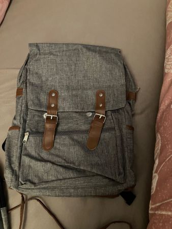 4tlg. Rucksack-Set in grau, Handytasche, 2 Sitzkissen, neu