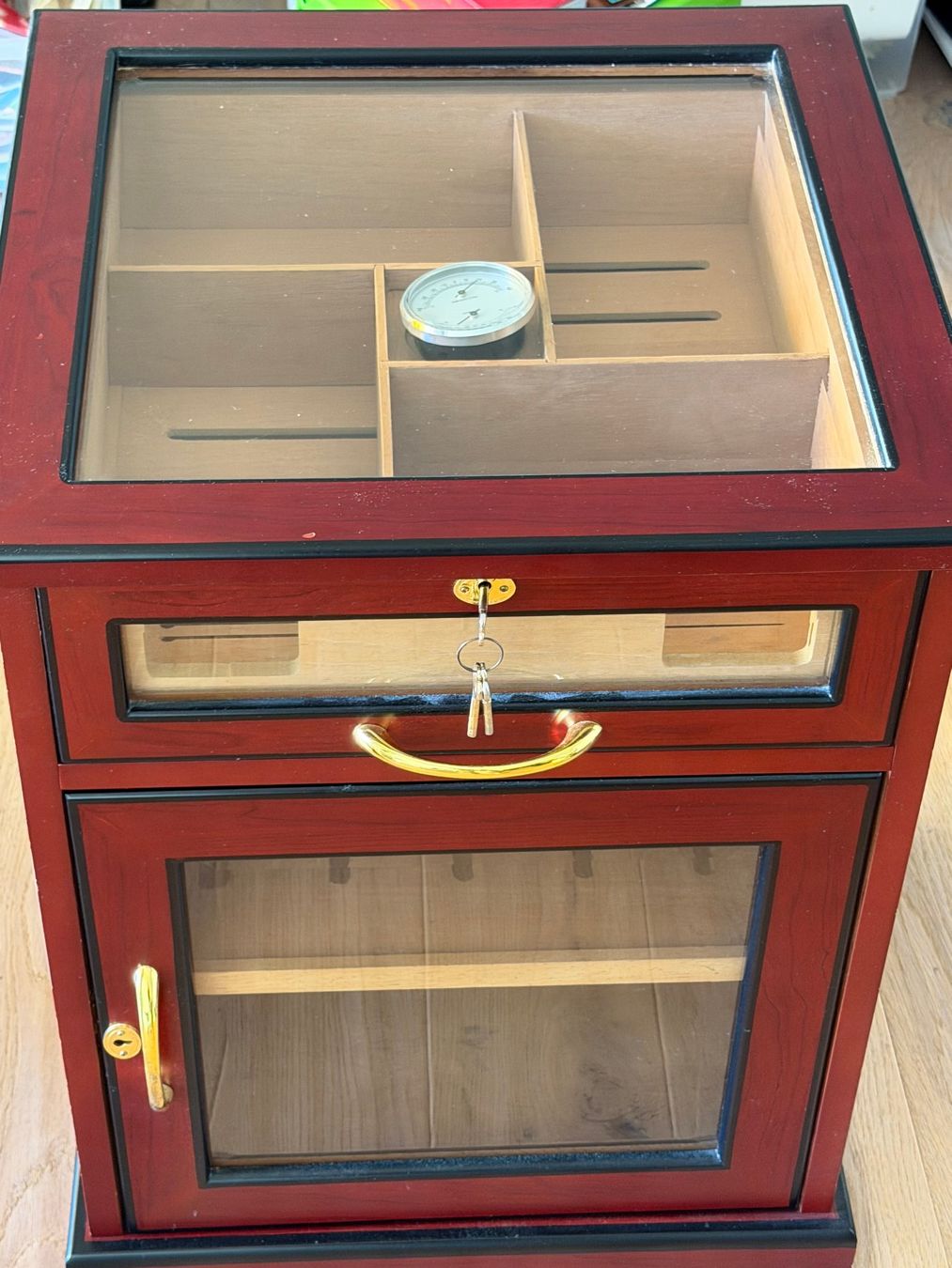 Humidor per sigari: Humidor für 500+ Zigarren – Usato da Adligenswil venduto da bwi_h8nr