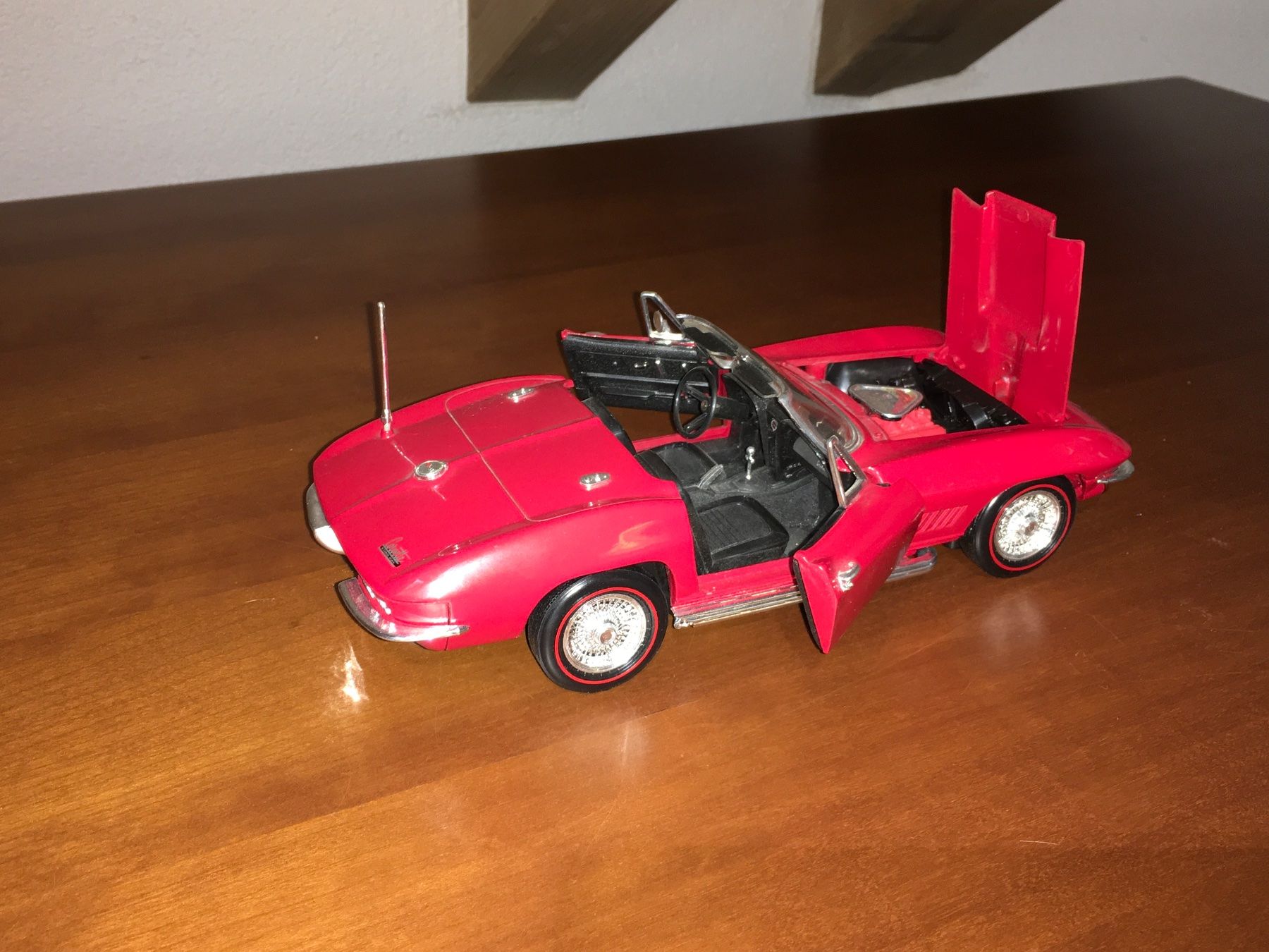 Chevrolet Modellini d'auto: 1967 Corvette Convertible 1/18 ERTL – Usato da Wohlen AG venduto da PrivatSammlung 2