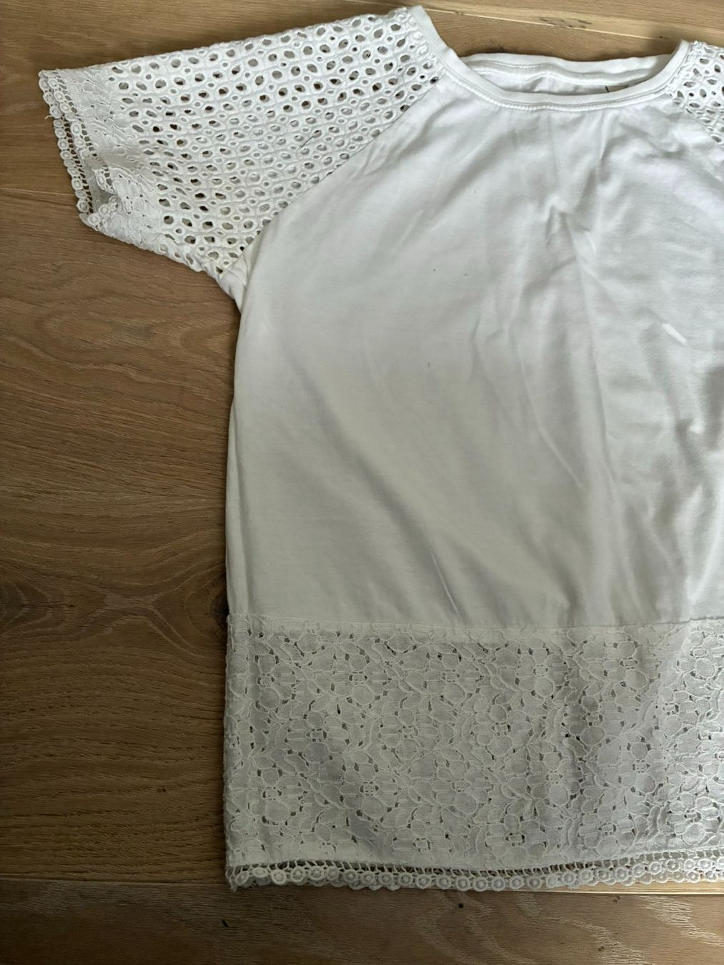 T-shirt: Weißes Baumwoll-T-Shirt 36/38 – Usato da Lausanne 26 venduto da anaxena 2