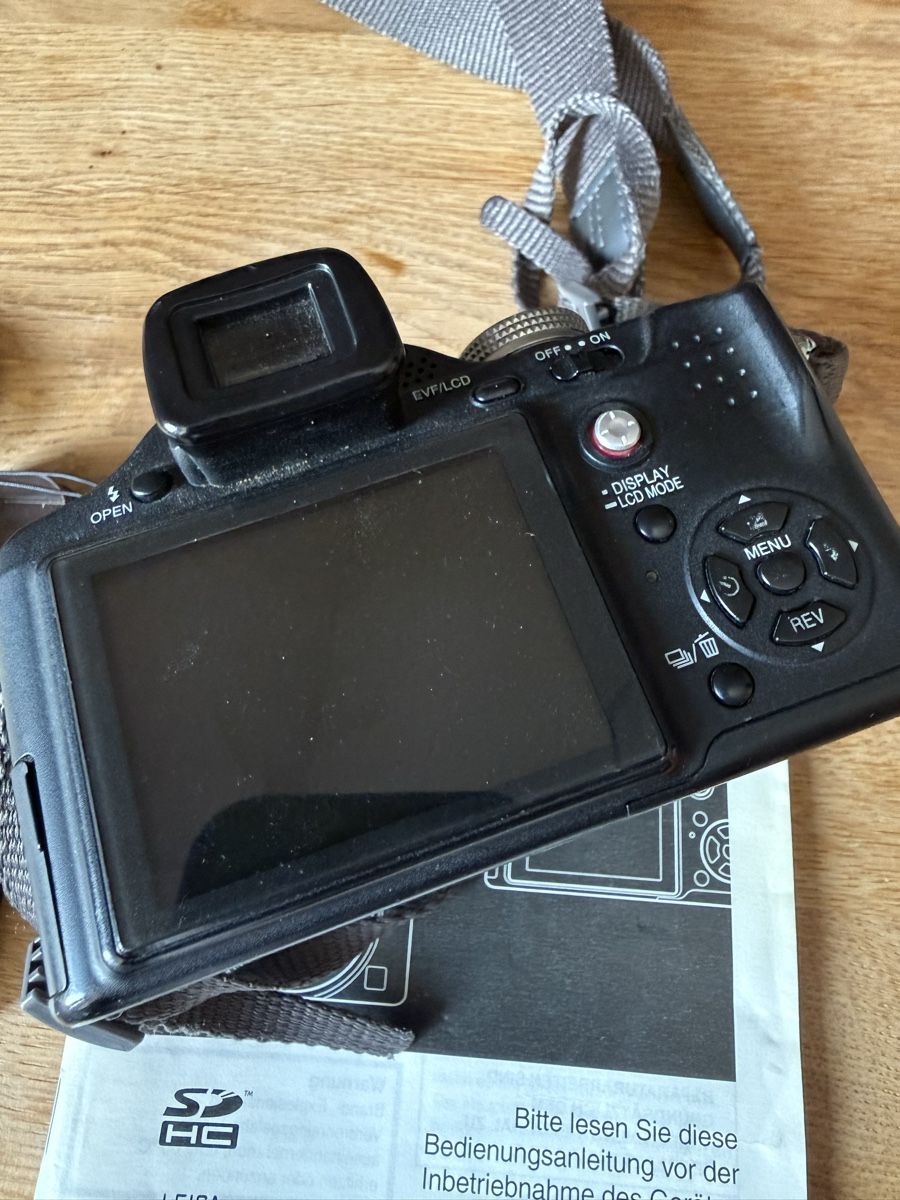 Panasonic Fotocamera: Panasonic Lumix DMC-FZ8 Digitalkamera – Usato da zürich venduto da drebin893 1
