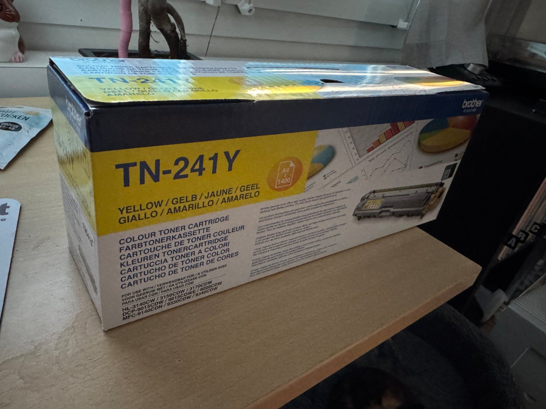 Brother Cartucce per stampanti & toner: Brother Toner TN-241Y – Nuovo e nell'imballaggio originale da Neuenhof venduto da TimelessVision