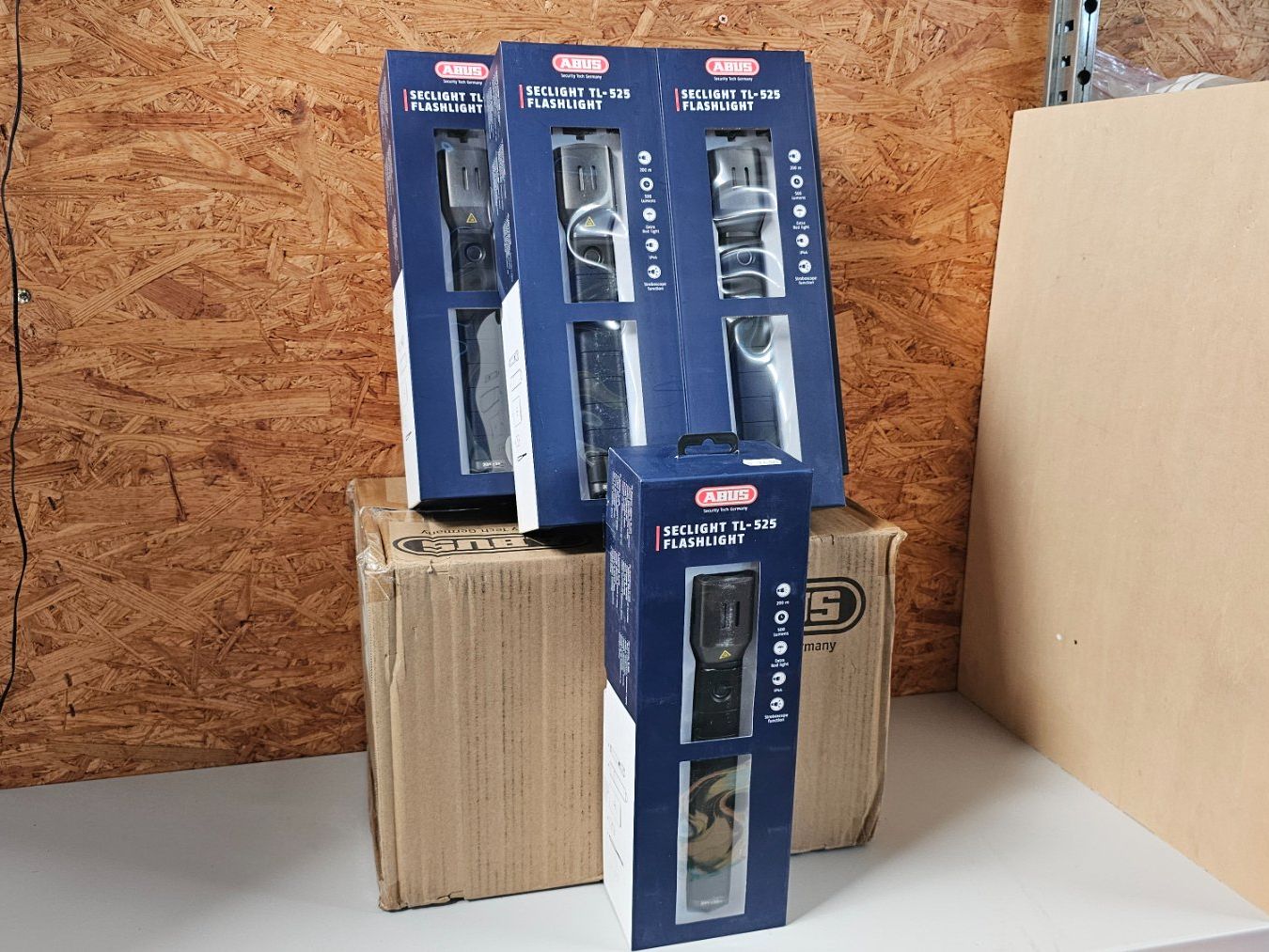 Lampade: 6 x ABUS Seclight TL-525 Taschenlampe Posten – Nuovo e nell'imballaggio originale da Koppigen venduto da Bracher_Mail-House 1