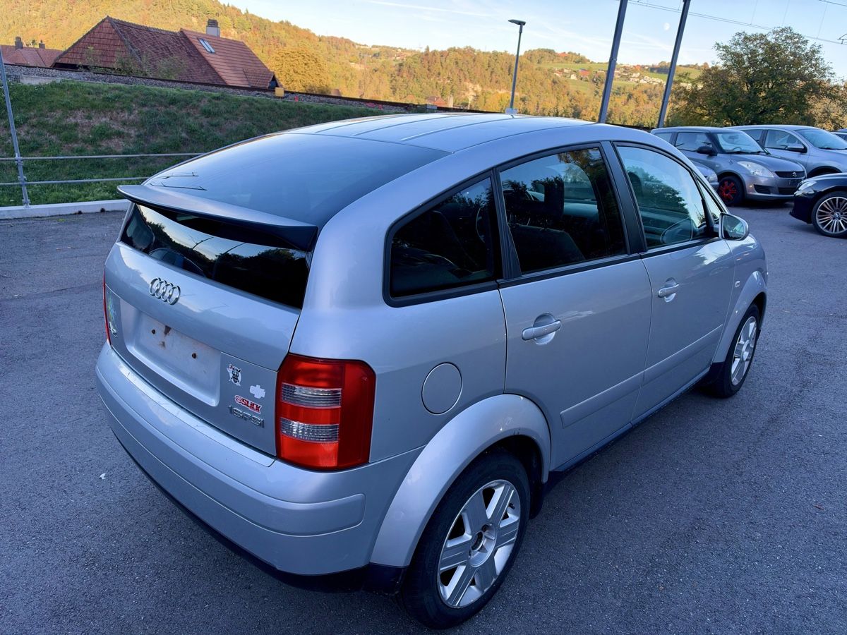 Audi Automobili: Audi A2  1.6 Benzin (mit mfk) – Usato da Hinterkappelen venduto da meh_qf55 5