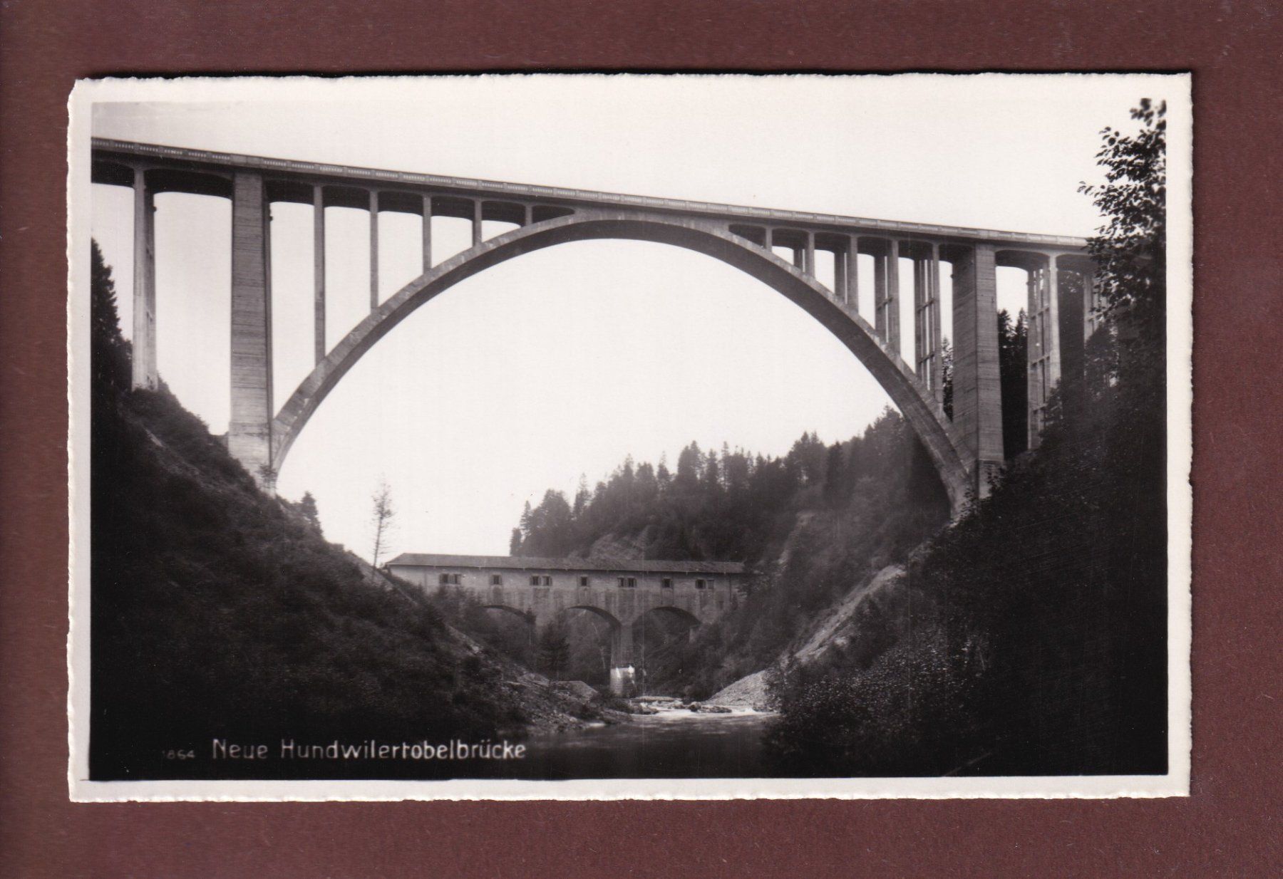 Cartoline postali: Neue HUNDWILERTOBELBRÜCKE – Usato da Pully venduto da nicecards