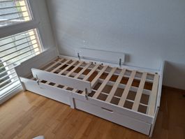 Kinderbett weiss mit Lattenrost gebraucht