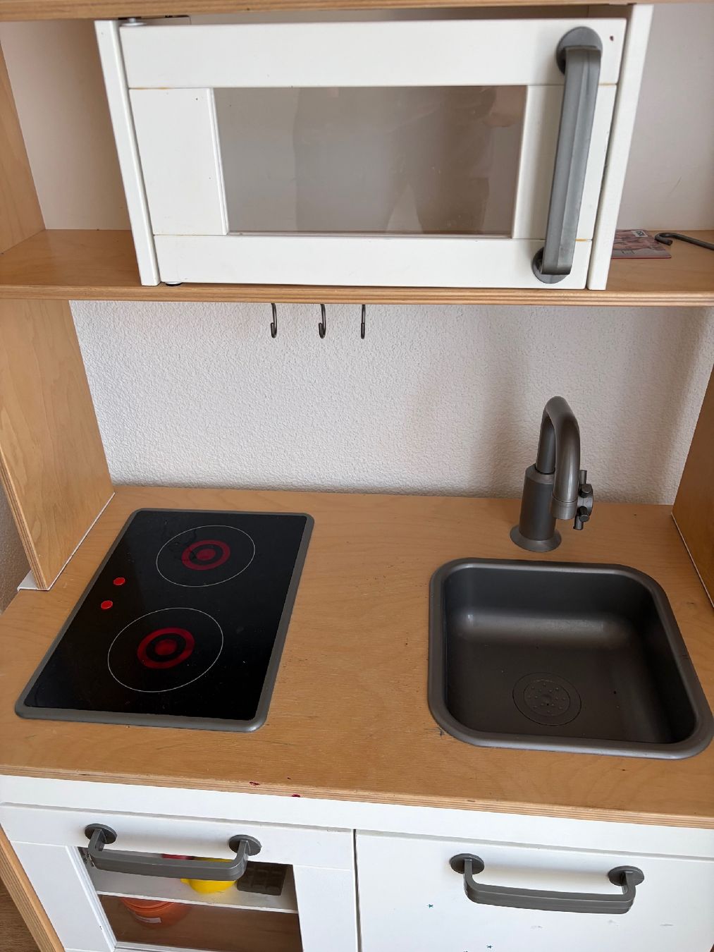 Ikea Giocattoli: Kinderküche Ikea guter Zustand – Usato da Aeschi (SO) venduto da clementinli 1