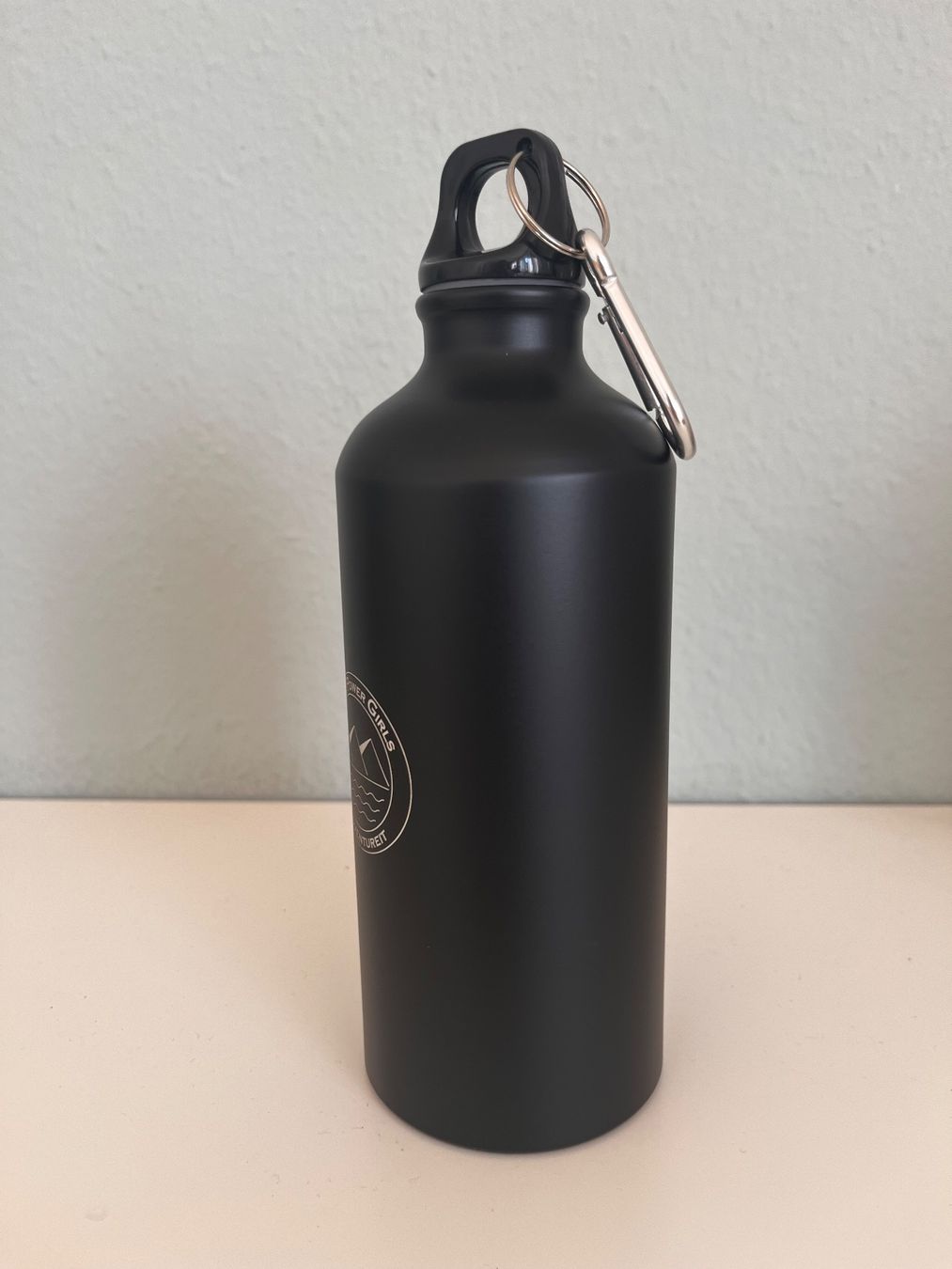 Gourdes & Thermos: Schwarze Trinkflasche  - Neu! – Neuf avec emballage d'origine à Zollikerberg par Krystof.lenk 1