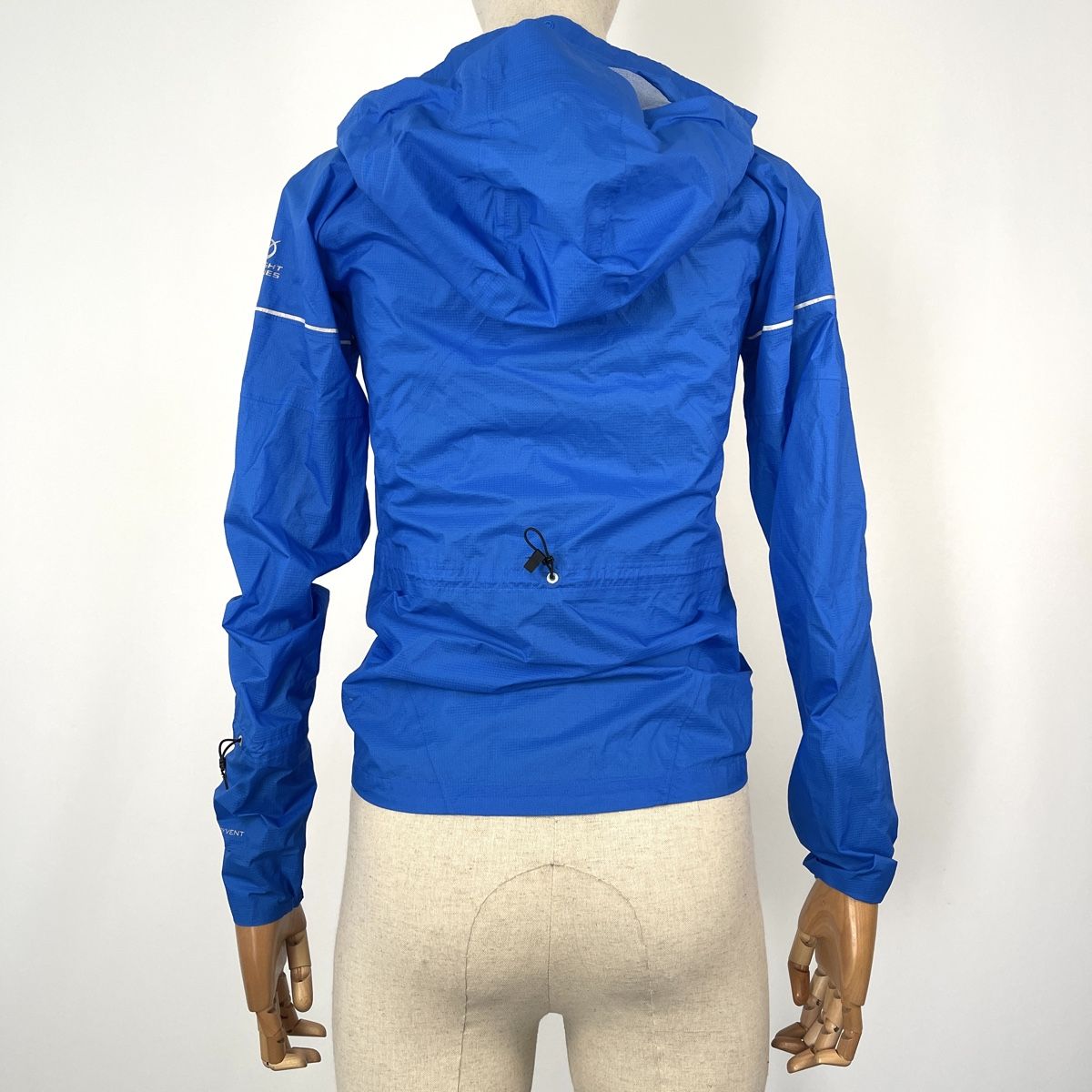 North Face Giacche: THE NORTH FACE Jacket – Nuovo (secondo la descrizione) da Emmen venduto da AVVIIVVA_Store 4