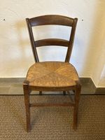 Antiker Stuhl, Holzstuhl mit Strohsitz, Top Zustand