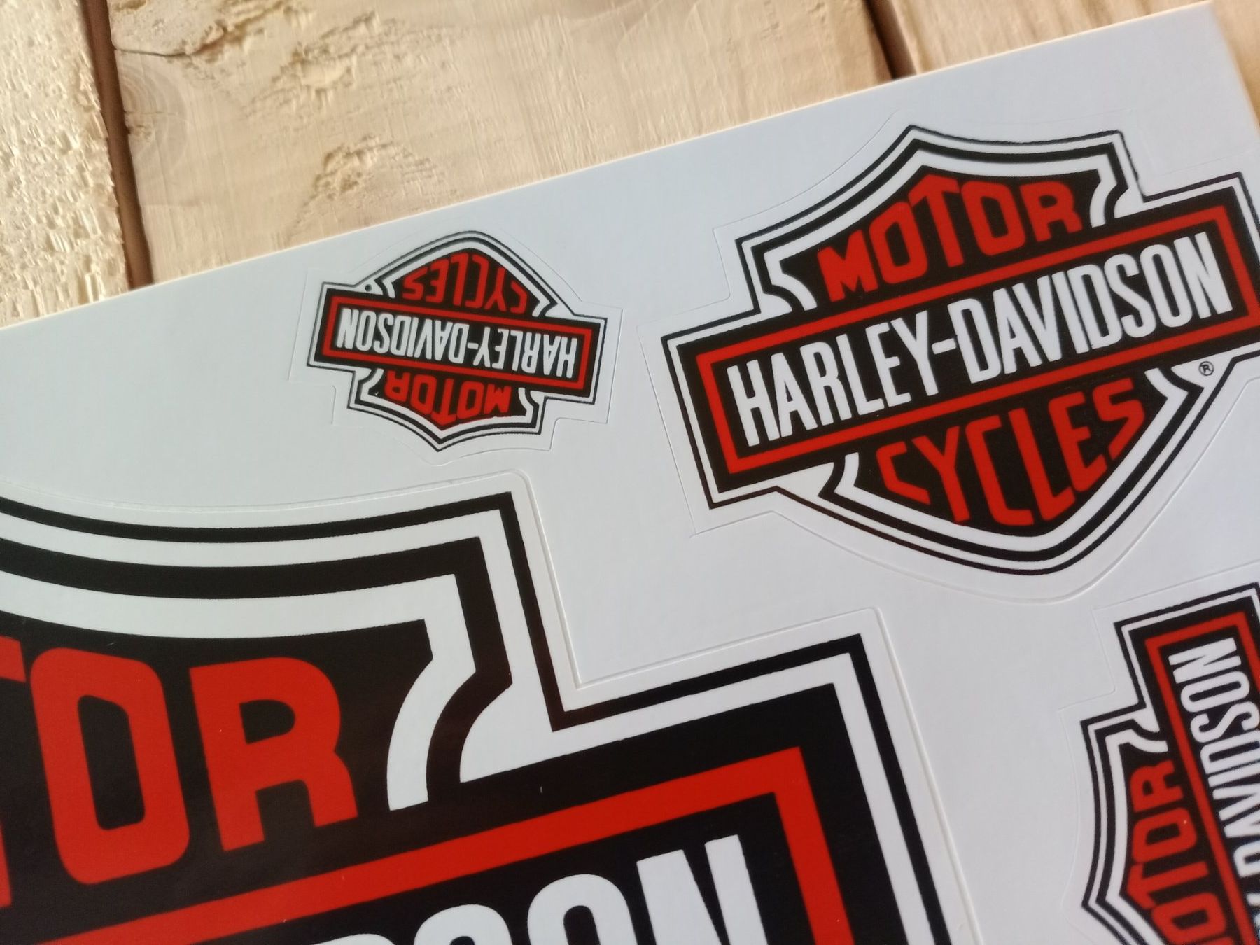 Harley-Davidson Sticker: Harley-Davidson Aufkleber Set - Neu, 27 x 17 cm – Nuovo (secondo la descrizione) da Waldenburg venduto da Wild_Thing_II 2