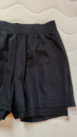 Shorts kurz schwarz Gr. S, Damen, Zara, Neu! 4 Stk.