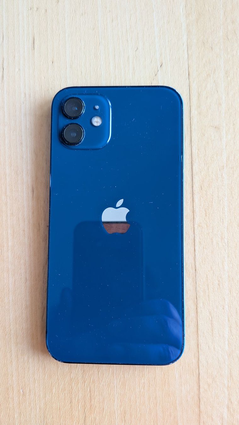 Apple Handys / Smartphones: Iphone 12 - 64 GB – Gebraucht aus saxon von Cuman 1