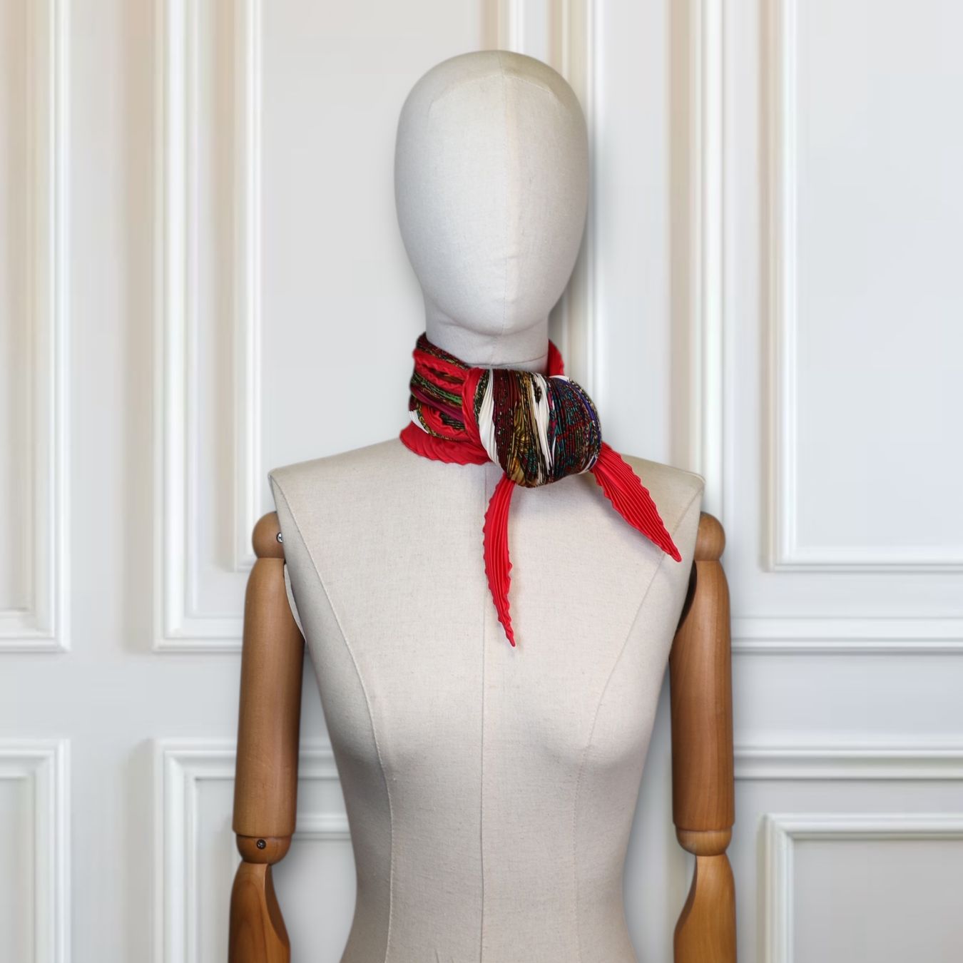 Hermès Foulard & Sciarpe: Hermès Plissé "Art des Steppes" – Usato da Binningen venduto da Designerlabels 4