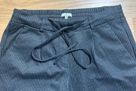 Schwarze/graue bequeme Hose im Joggingstil von Tom Tailor