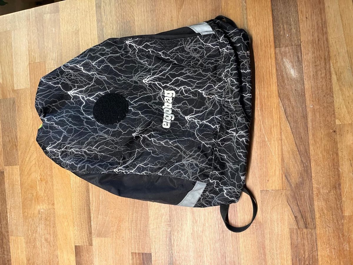 Ergobag Borse & Zaini: Ergobag Set Schulrucksack, Thek, schwarz Blitzmuste – Usato da Dettighofen venduto da chulipi 7