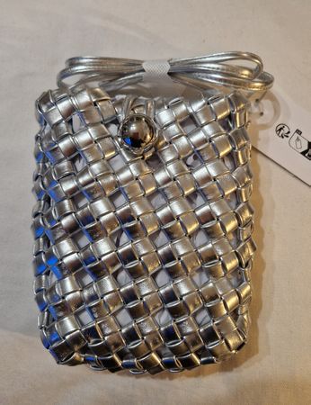 Geflochtene H&M Umhängetasche Silber, nie gebraucht