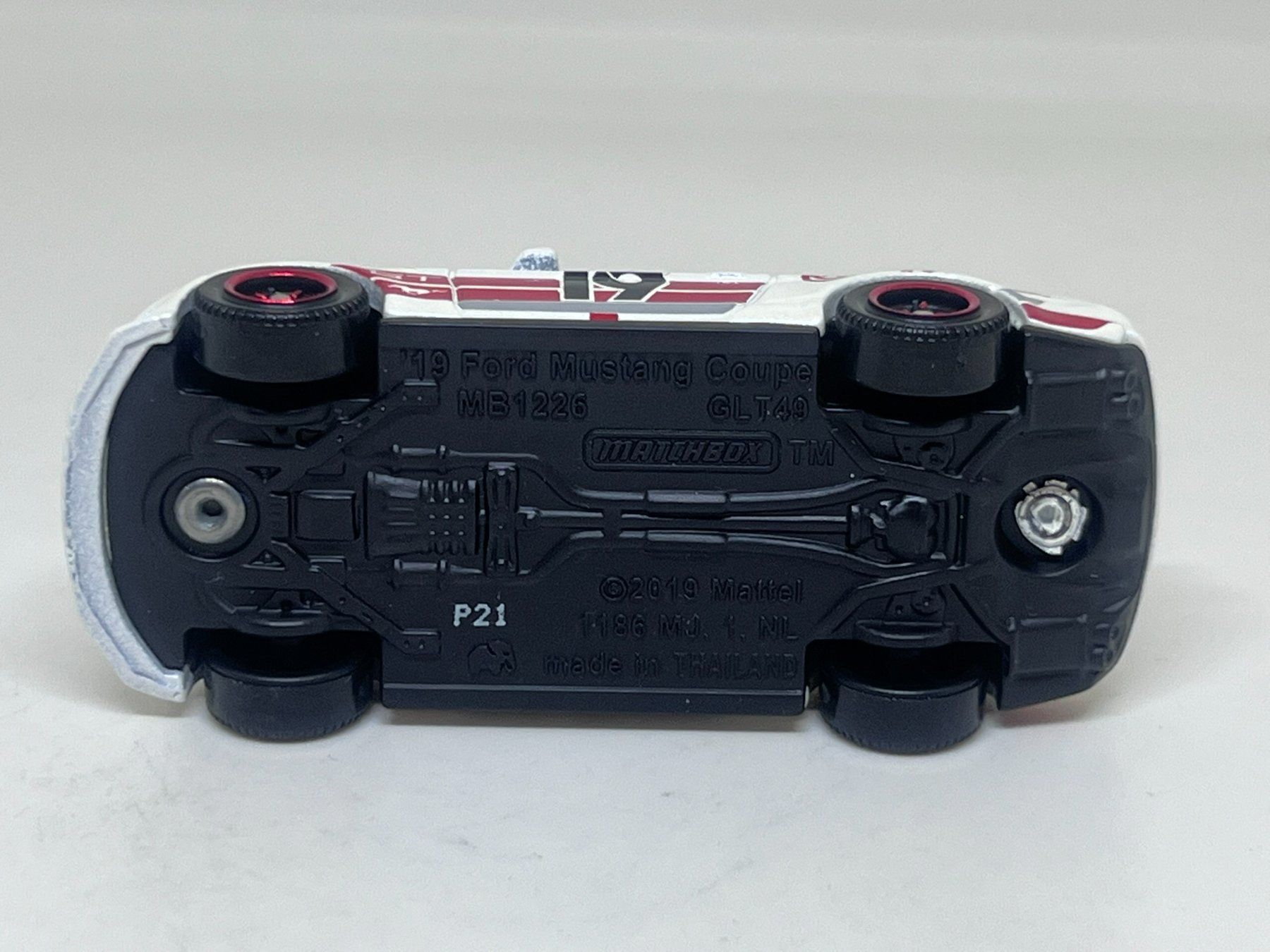 Matchbox Modellini d'auto: Matchbox '19 Ford Mustang Coupe #56 – Usato da Wildegg venduto da LaaBoutique 3