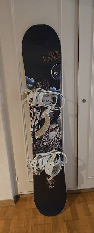 Board: LIB Snowboard mit Bindung 157cm – Usato da Zollikerberg venduto da Thrisha