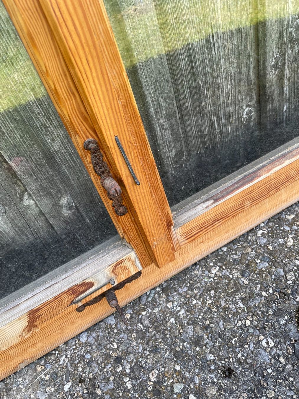 Finestre: Holzfenster 2-flüglig mit Beschlägen – Usato da Urdorf venduto da eve_9wsn 2